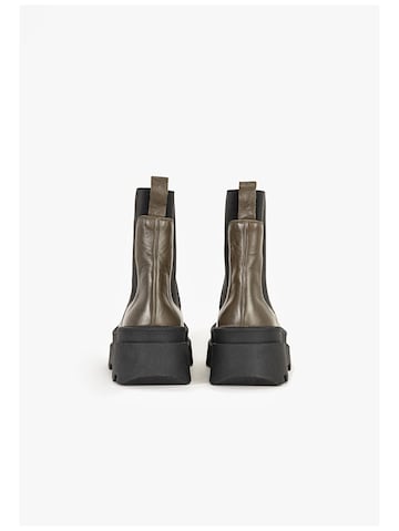 INUOVO Chelsea Boots in Green