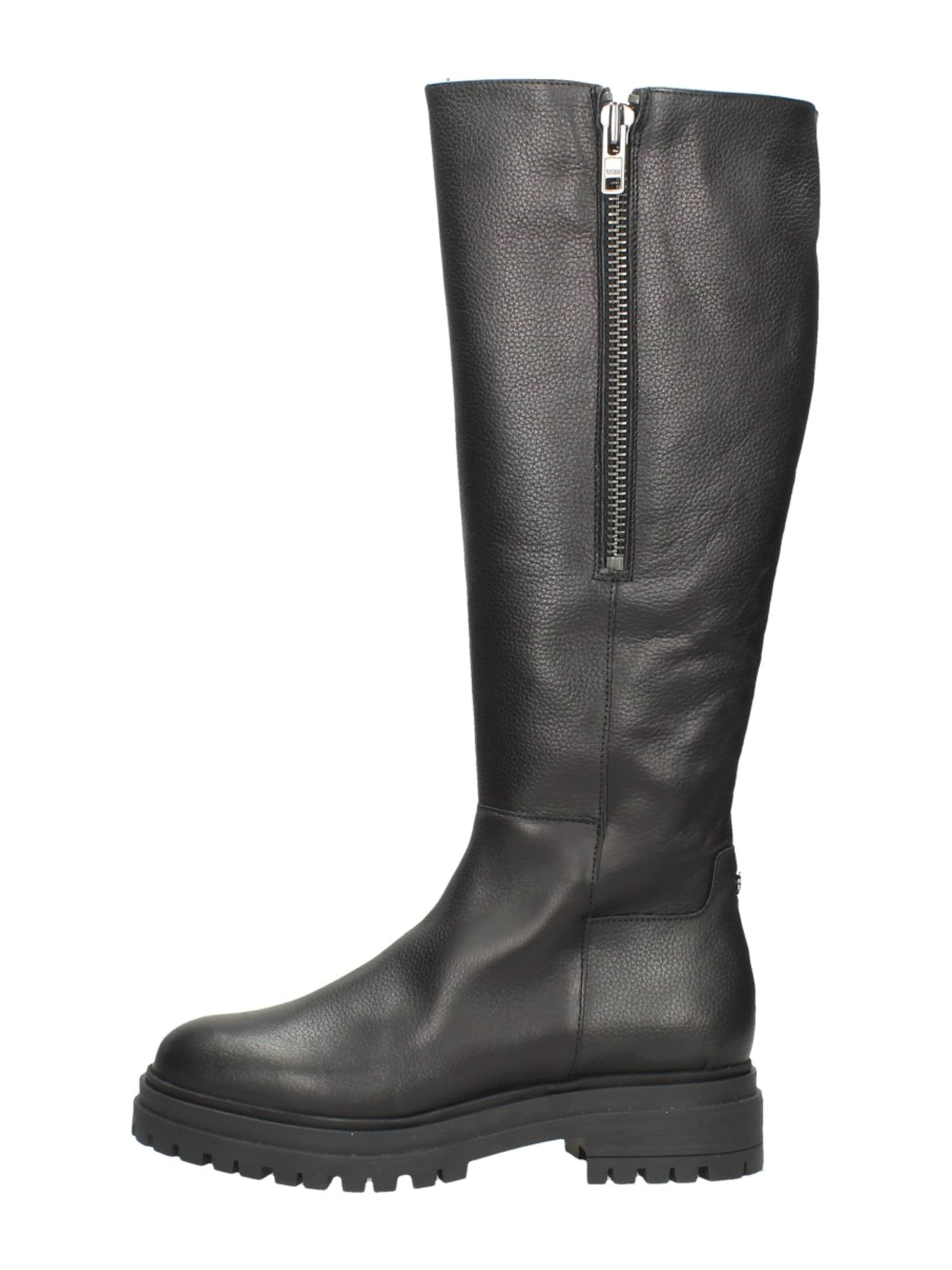 Red-Rag Boots in Black: front