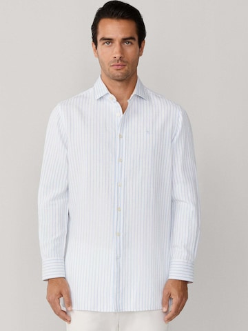 Fit confort Chemise Hackett London en blanc : devant