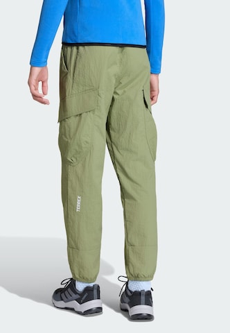 ADIDAS TERREX - Tapered Pantalón de montaña 'Xploric' en verde