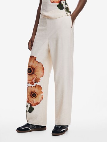 Wide leg Pantaloni di Desigual in beige: frontale