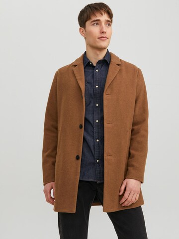 JACK & JONES Between-Seasons Coat 'Zac' in Brown: front