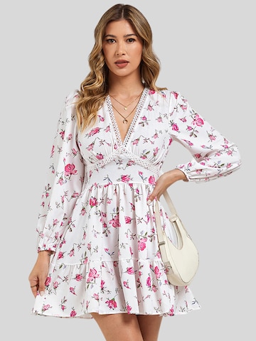 LapaPlus Summer Dress in White: front