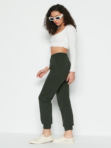 C&City Tapered Trousers in Green