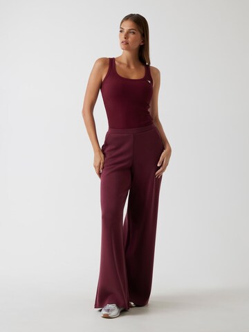 GUESS Top in Red