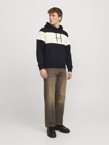 JACK & JONES Sweatshirt in Zwart