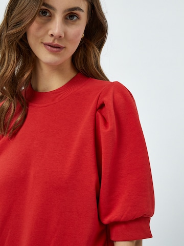Sweat-shirt 'Mika' minus en rouge