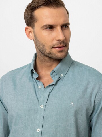 Antioch Regular fit Button Up Shirt in Green