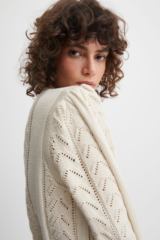 Atelier Rêve Knit Cardigan in Beige