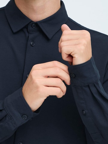 Regular fit Camicia business ' CFFOLKE ' di Casual Friday in blu