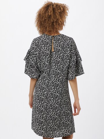 Robe d’été 'Carla' SELECTED FEMME en noir