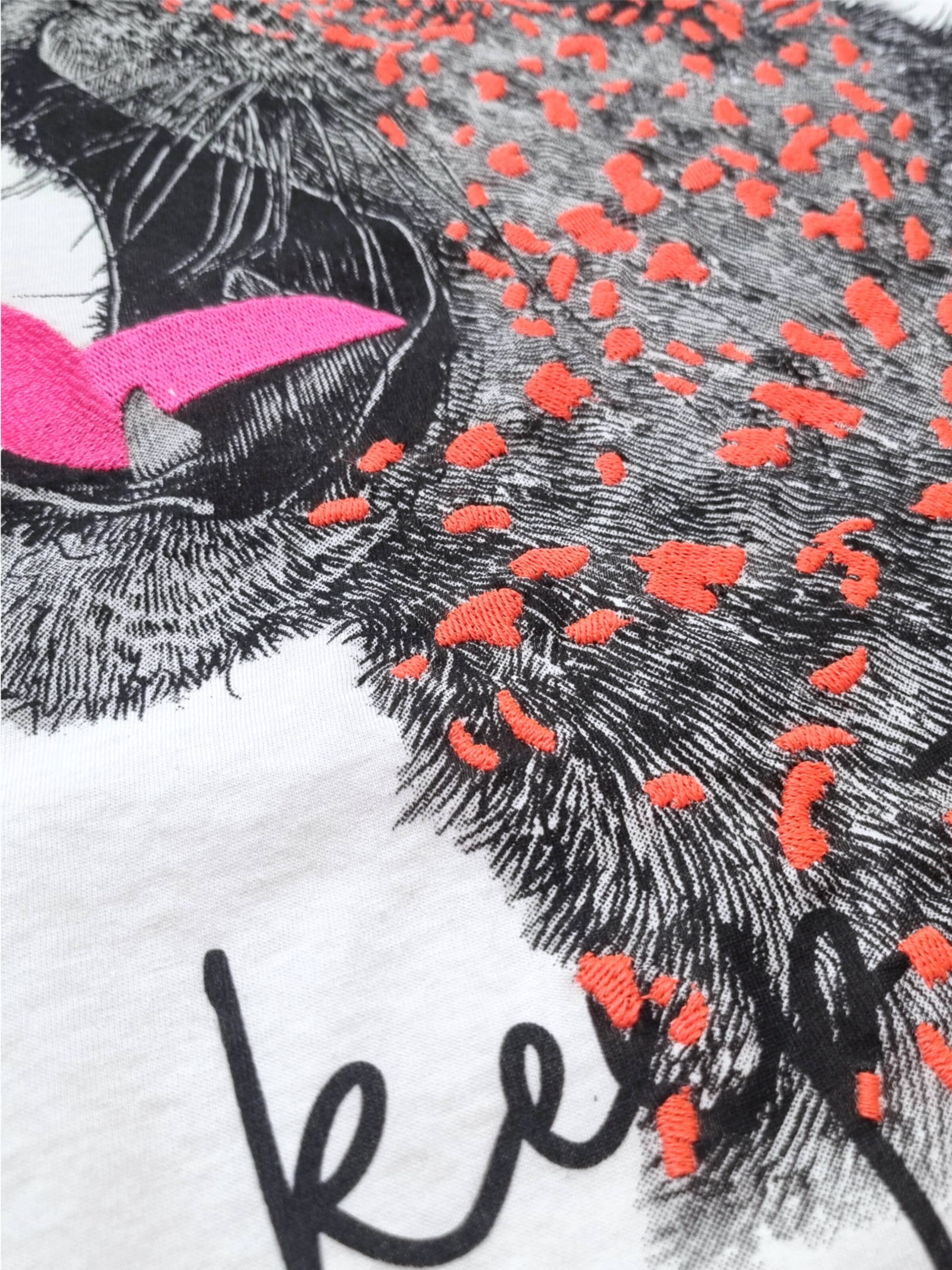 LIKS. Munich Shirt 'Keep the Feeling' in White