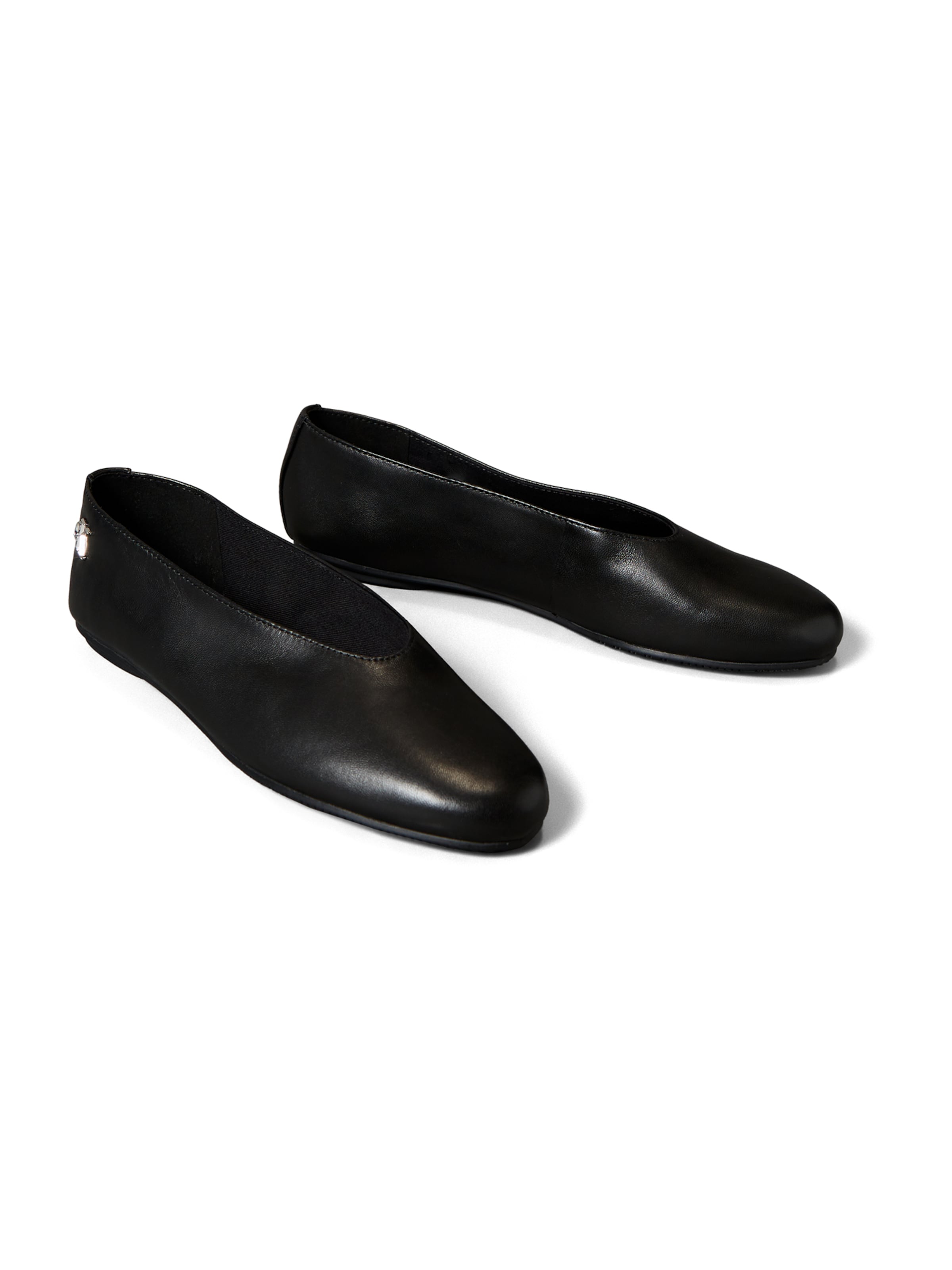 Calvin Klein Ballerina värissä musta