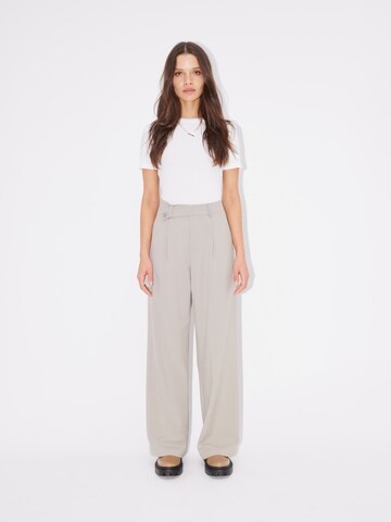 LeGer by Lena Gercke - Pierna ancha Pantalón plisado 'Doro' en gris