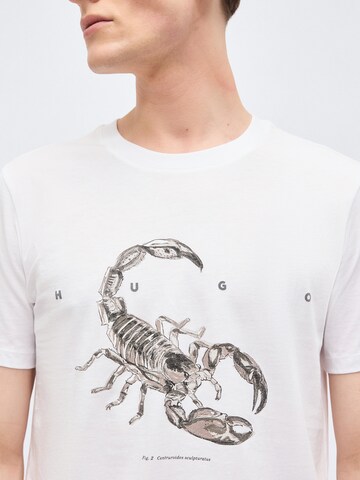 Tricou 'Discorb' de la HUGO pe alb