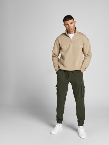 JACK & JONES Tapered Cargobroek 'Gordon' in Groen