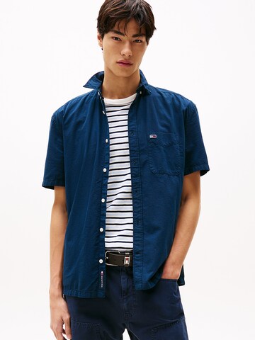 Tommy Jeans Regular fit Button Up Shirt in Blue: front