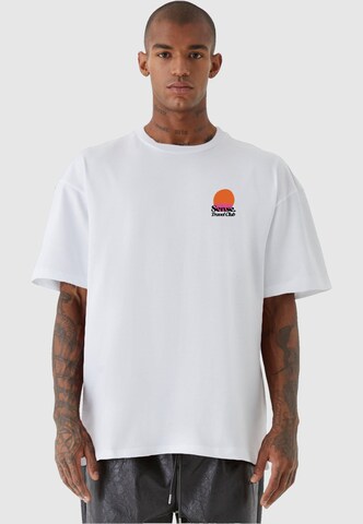 T-Shirt 'SENSE TRAVEL CLUB' 9N1M SENSE en blanc : devant