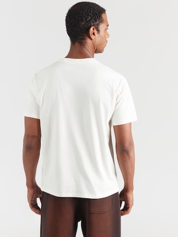 LEVI'S ® Paita värissä valkoinen: takapuoli