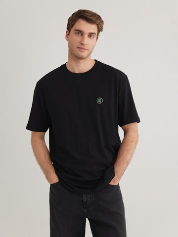 Mavi Shirt in Black: front