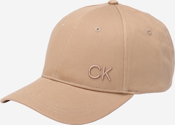 Regular Casquette Calvin Klein en beige : devant