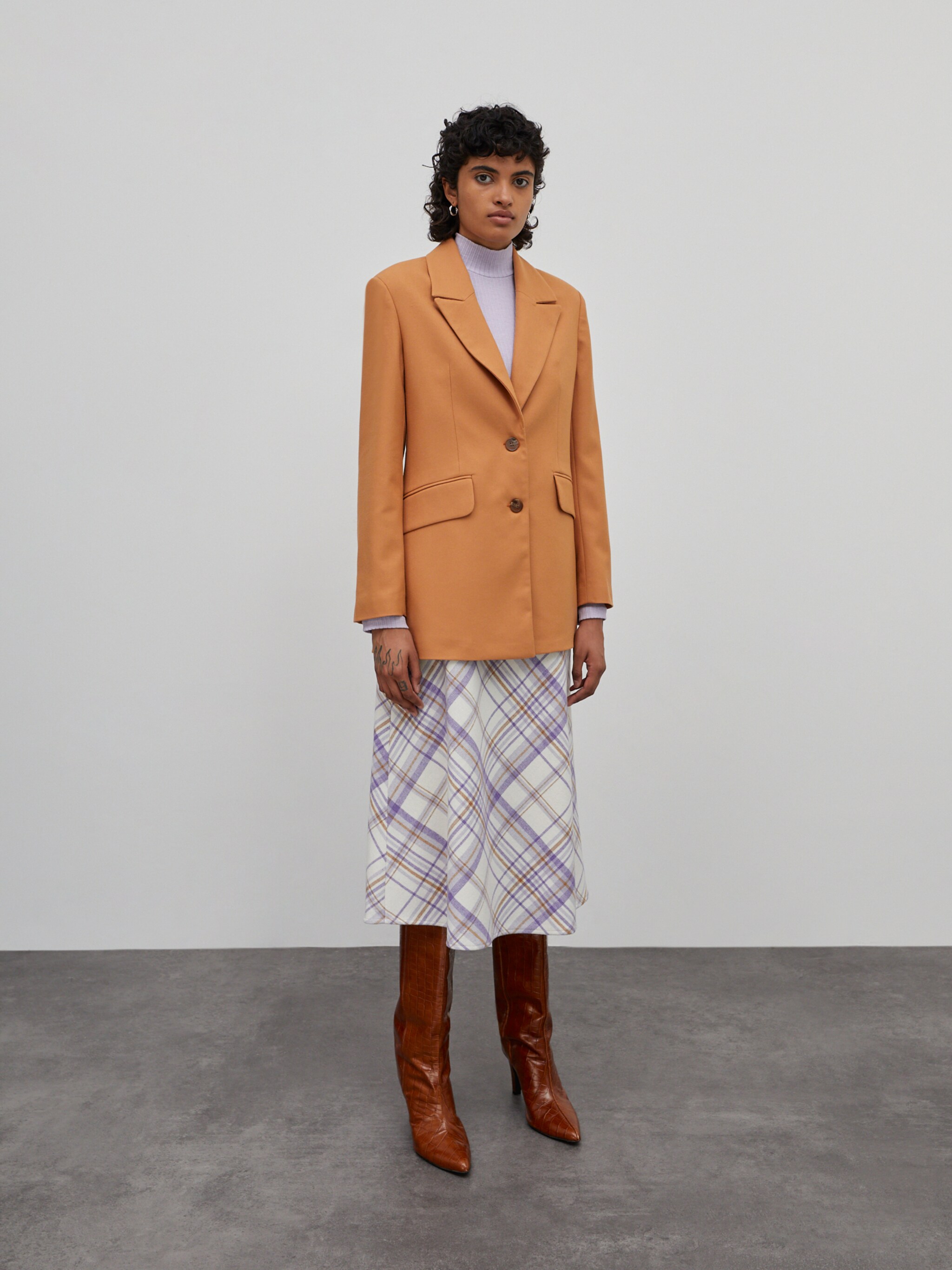 EDITED Producten Blazers 'Aya' Cognac