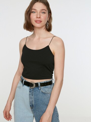 Trendyol - Top en negro: frente