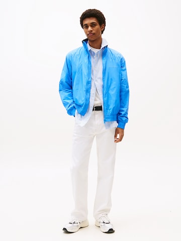 Tommy Jeans Átmeneti dzseki 'ESSENTIAL' - kék