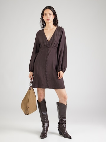 Lindex - Vestido camisero 'Caroline' en marrón: frente