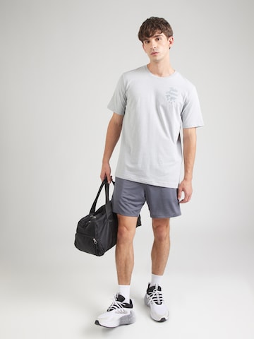 UNDER ARMOUR Funktionsshirt in Grau
