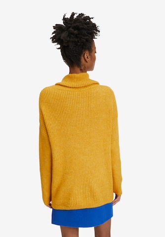 Cartoon Sweater in Yellow