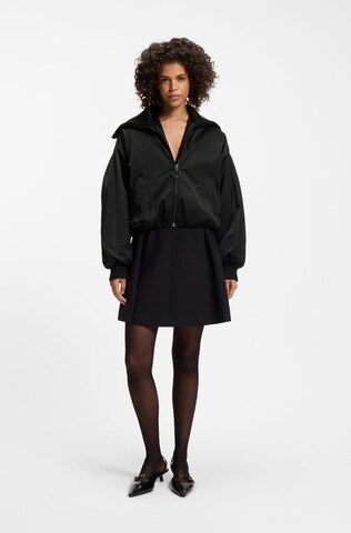 HUGO Übergangsjacke in Schwarz