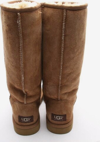 UGG Dress Boots in 39 in Brown