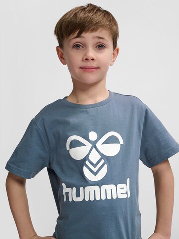 Hummel T-shirt 'Tres' i blå