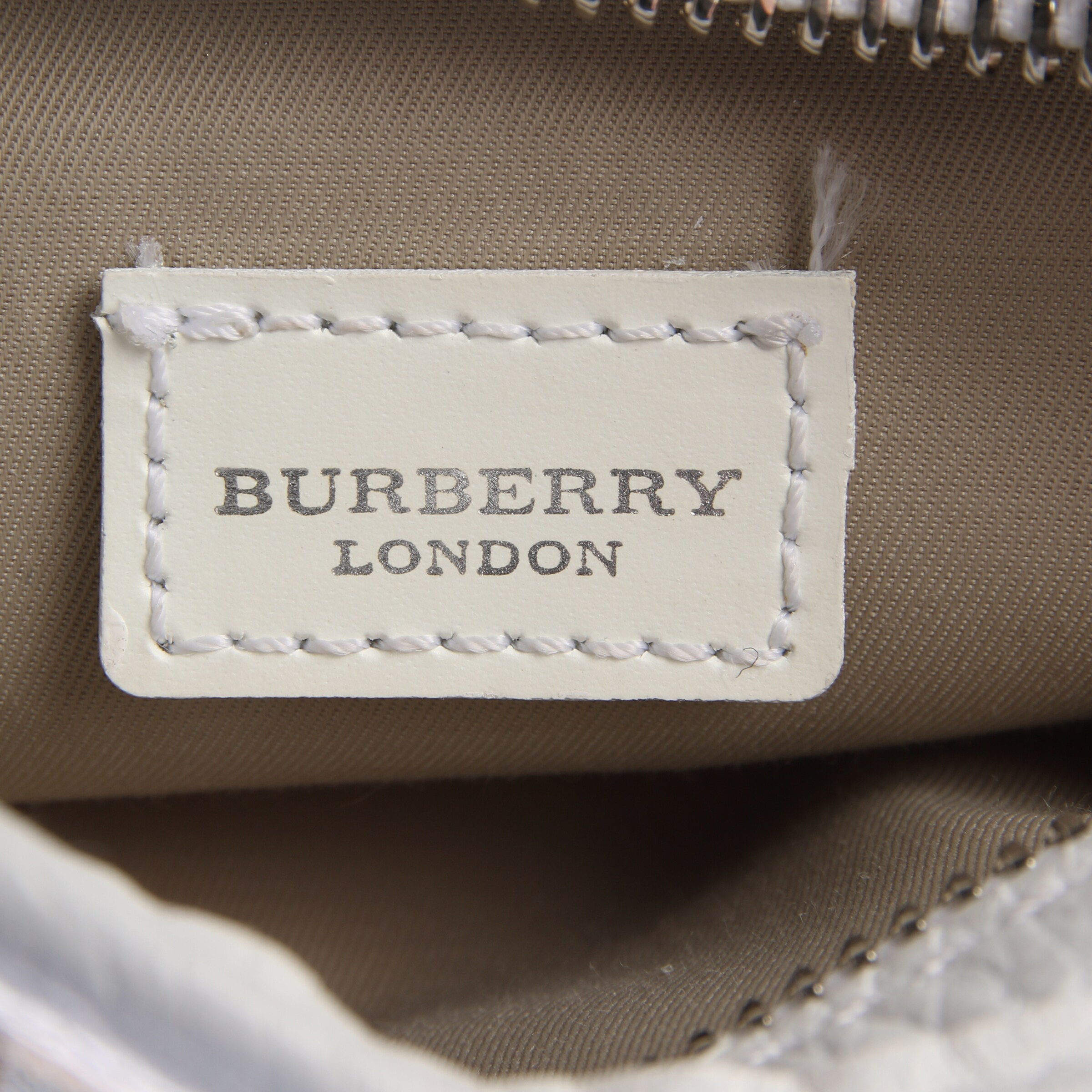 BURBERRY Bag in One size in Mixed colors