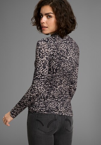 LAURA SCOTT Shirt in Black