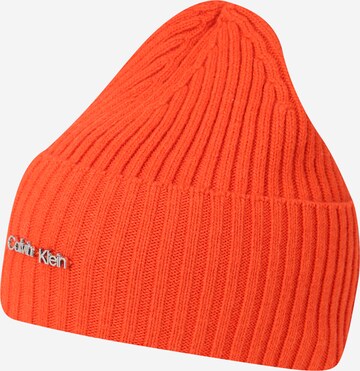 Calvin Klein Beanie in Red: front