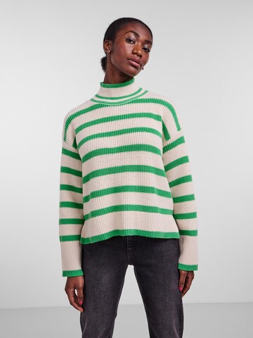 Y.A.S Sweater in Green: front