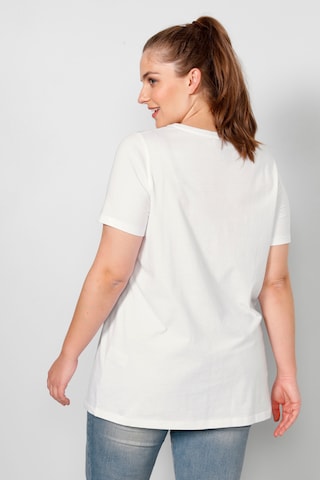 T-shirt Janet & Joyce en blanc