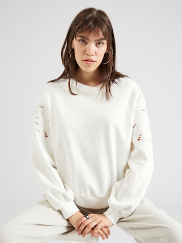 GAP Sweatshirt in White: front