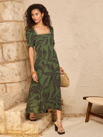 zaļš love & roses Kleita