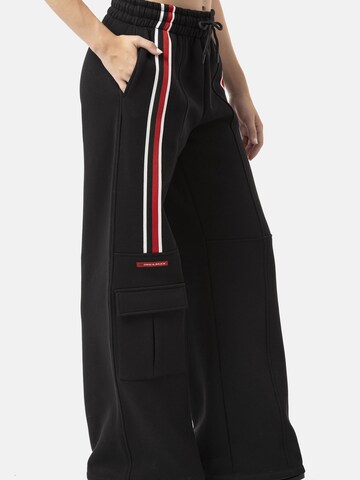 CIPO & BAXX Loose fit Pants 'WR155' in Black