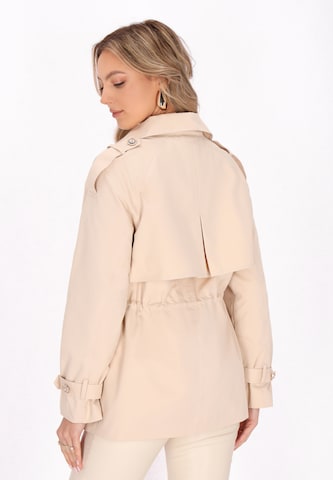 faina Between-seasons coat in Beige