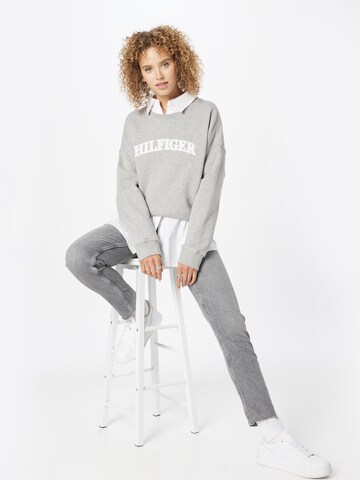 TOMMY HILFIGER Collegepaita värissä harmaa