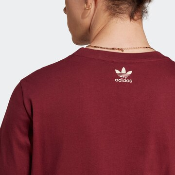 ADIDAS ORIGINALS Shirt 'Graphics Archive' in Rot