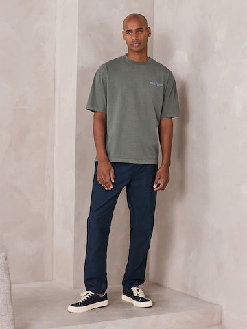 T-Shirt Next en gris