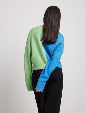 NA-KD Pullover in Blau