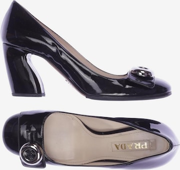 PRADA Pumps 36,5 in Schwarz: Vorderseite