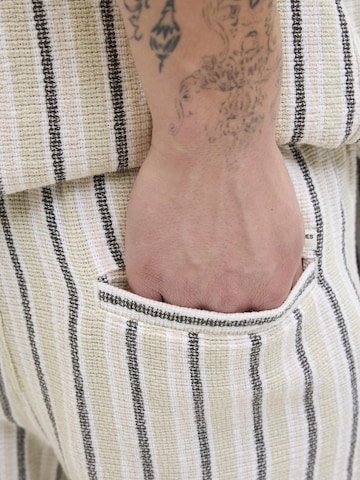 JACK & JONES Loose fit Trousers in Beige