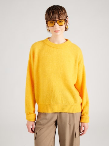 AMERICAN VINTAGE Sweater 'VITOW' in Orange: front